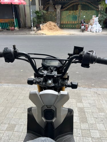 Zoomer X 016