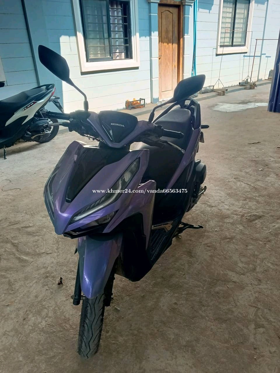 Click 2020 1600$ ម៉ាស៊ីន អែម