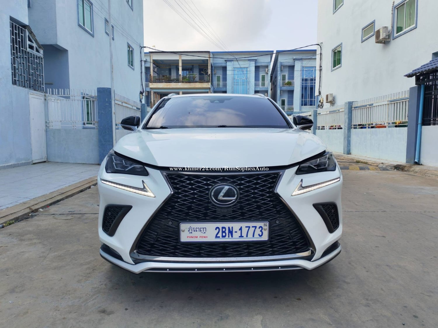 Lexus Nx200t 2015 Up 2018 F-sport P2 គុជបួន ប៊ូតុងចុច5 ឡេីង