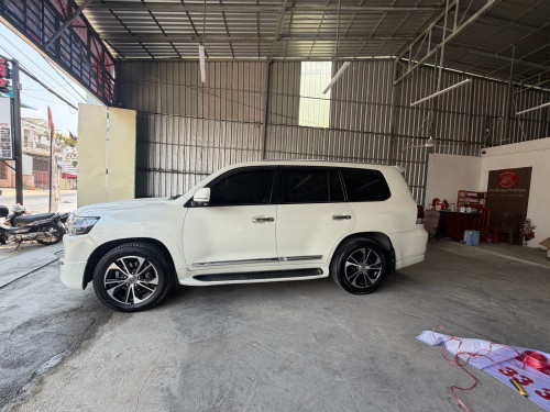 ឡានលក់