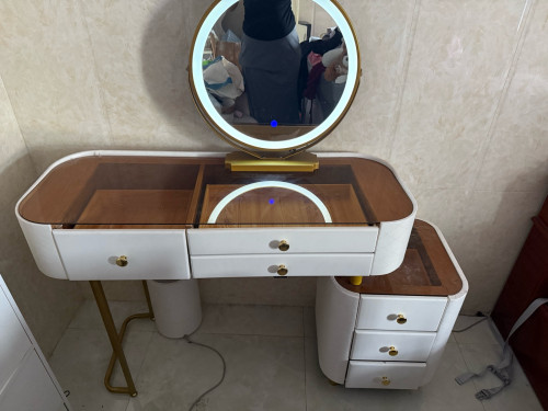 អីវ៉ាន់ថ្មី98%ប្រើបាន2ខែ