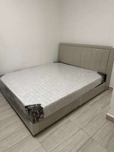 គ្រែប្រអប់(bad) 1.8x2m