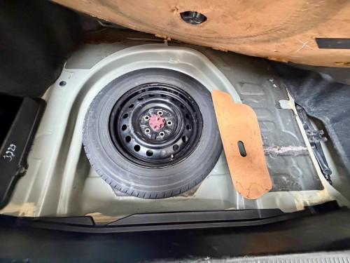 បាឡែនCamry 02 LEទឹកប្រាក់សំនុំសុីនម្ចាស់ដេីមទី1រំលស់សុត100%បាន