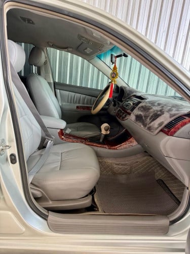 បាឡែនCamry 02 LEទឹកប្រាក់សំនុំសុីនម្ចាស់ដេីមទី1រំលស់សុត100%បាន