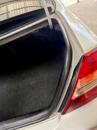បាឡែនCamry 02 LEទឹកប្រាក់សំនុំសុីនម្ចាស់ដេីមទី1រំលស់សុត100%បាន