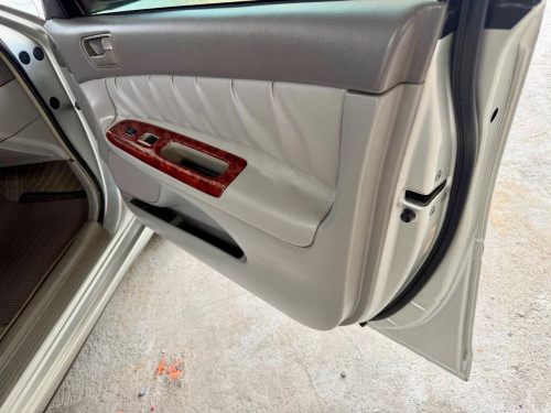 បាឡែនCamry 02 LEទឹកប្រាក់សំនុំសុីនម្ចាស់ដេីមទី1រំលស់សុត100%បាន