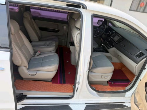 ស្តុកថ្មី Kia Carnival 2017 Full Option 5ប៊ូតុងពេញ