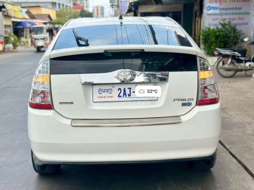 ឡានលក់ Prius 06 full no map ពណ័ស ម្ចាស់ដើមទី1