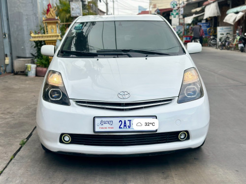 ឡានលក់ Prius 06 full no map ពណ័ស ម្ចាស់ដើមទី1