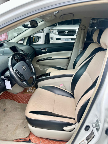 ឡានលក់ Prius 06 full no map ពណ័ស ម្ចាស់ដើមទី1