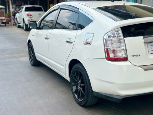 ឡានលក់ Prius 06 full no map ពណ័ស ម្ចាស់ដើមទី1