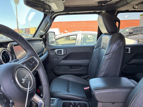 👉 2023 jeep wrangler Sahara សាង 55000$ មកដល់ខែ6