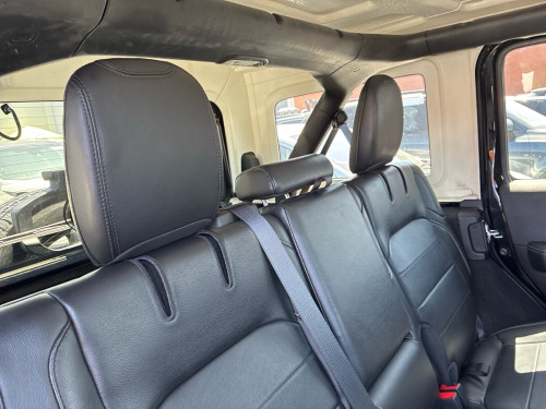 👉 2023 jeep wrangler Sahara សាង 55000$ មកដល់ខែ6