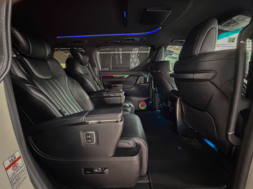 📣Lexus LM 015 Up 022 Auto3 ដំបូលខ្មៅ កៅអីម៉ាស្សា ក្នុងខ្មៅហ្សុីន លេងភ្លើងឌីម Camera 360 ។