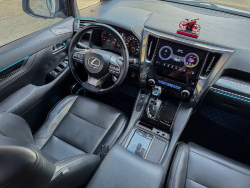 📣Lexus LM 015 Up 022 Auto3 ដំបូលខ្មៅ កៅអីម៉ាស្សា ក្នុងខ្មៅហ្សុីន លេងភ្លើងឌីម Camera 360 ។