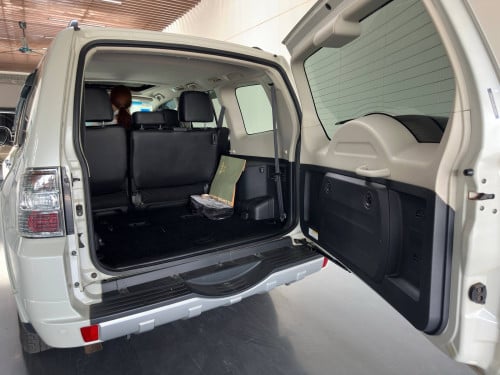 2022 Mitsubishi Pajero 4WD 7-seater