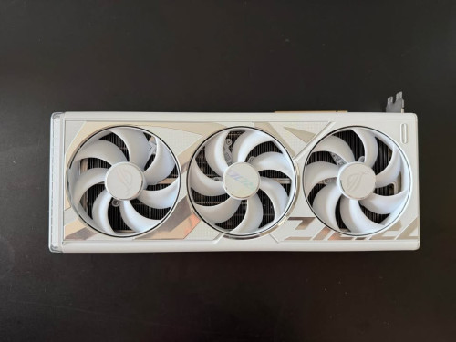 ASUS ROGSTRIX WHITE 4080 SUPER