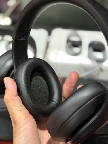 Beats Studio Pro Black 99.99% Like New