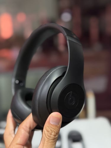 Beats Studio Pro Black 99.99% Like New
