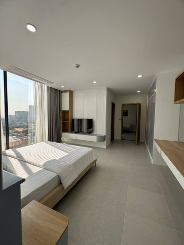 Brand New Hotel Feel Condo for Rent in Duan Penh