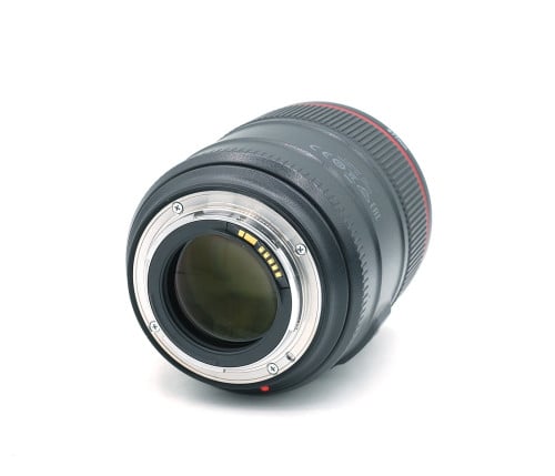 CANON EF 85mm F/1.4L IS USM