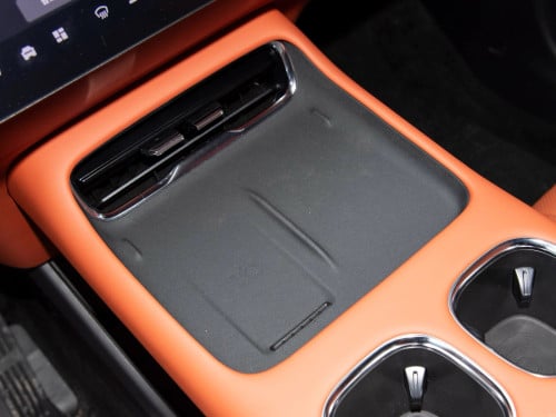 Changan Q07 តម្លៃពិសេសខ្លះ