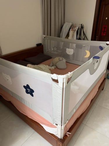 Child safety fence for bed 1.8*2.0 m
