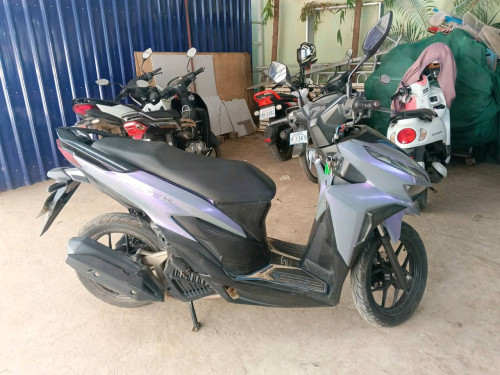 Click 2020 1600$ ម៉ាស៊ីន អែម