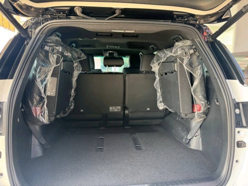FORTUNER LEGENDER 2025