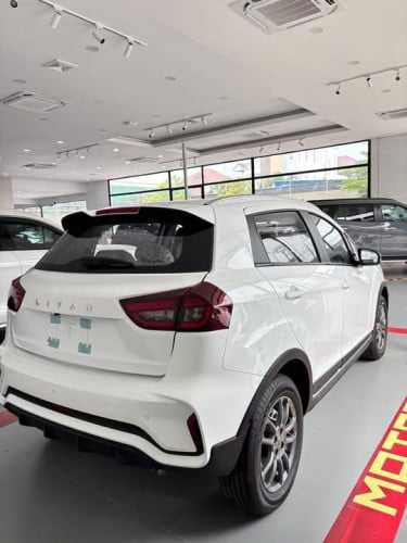 GTV - LIVANSUV ទំនើប រូបរាង Sport ស្អាតOption ពេញ សន្សំប្រេង និងបើកបរស្រួល។🚗 ឡានថ្មី មានស្តុក