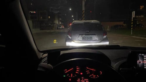 Head up display HUD សម្រាប់​ឡាន​ទូទៅ​