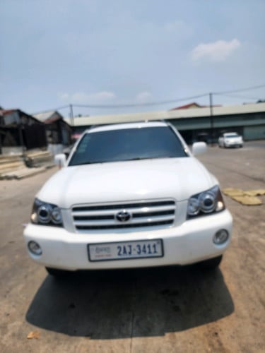 Hi..der 03 V 6   ឡានស្អាតមិនបុកមិនច្រេស