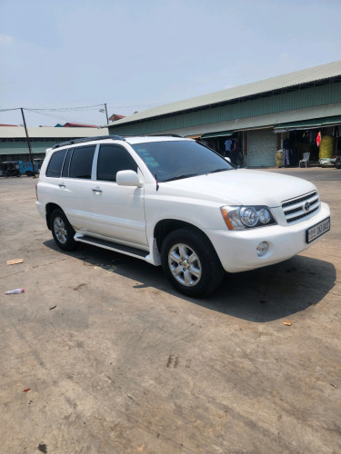 Hi..der 03 V 6   ឡានស្អាតមិនបុកមិនច្រេស