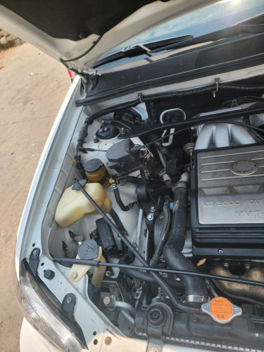 Hi..der 03 V 6   ឡានស្អាតមិនបុកមិនច្រេស