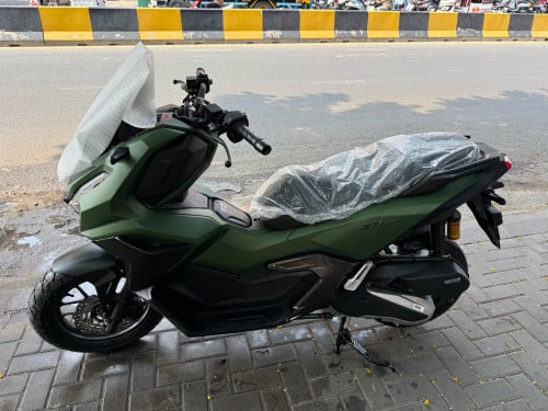 Honda ADV 160 ថ្មីកេស2026 💚