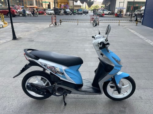 Honda icon 2012