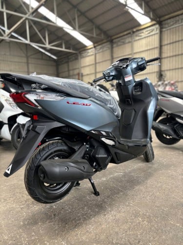 HONDA LEAD 125 ជប៉ុន 2026 (SE)