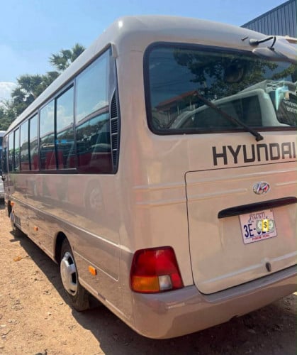 Hyundai county 2019 លក់ឡាននៅស្អាតសានុំសុីន