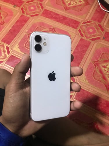 iPhone 11 អត់ជាប់ អីទេ អេក្រង់ហ្សីន 80 ដាច់ ក្រុងប៉ៃលិន តេក្រោម 069909569
