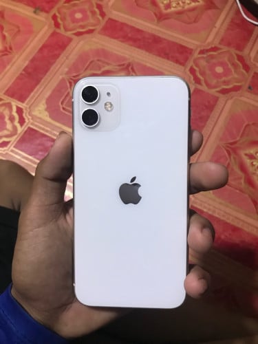 iPhone 11 អត់ជាប់ អីទេ អេក្រង់ហ្សីន 95$ ដាច់ ក្រុងប៉ៃលិន តេក្រោម 069909569