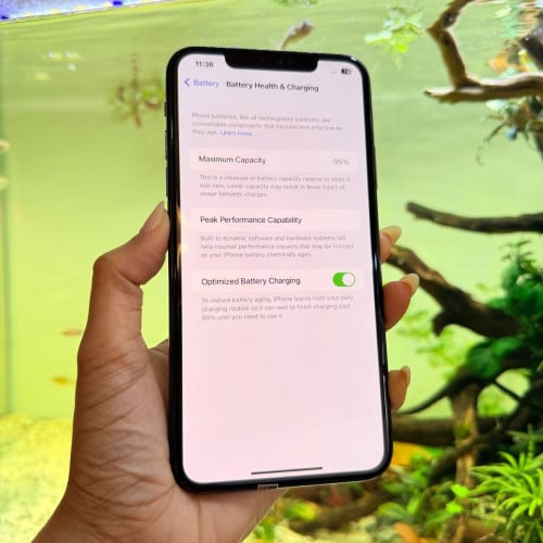 iPhone 11pro max 64G 1ទឹកខ្មែរ 199$