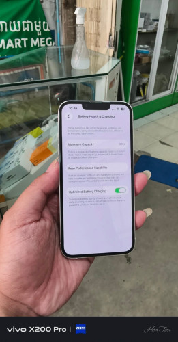 iPhone 13 សានុំណែន 128G ស្អាត់98% 235$
