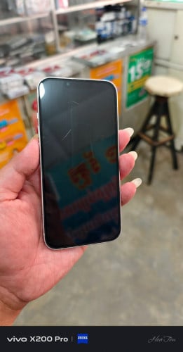 iPhone 13 សានុំណែន 128G ស្អាត់98% 235$