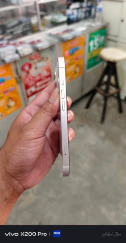 iPhone 13 សានុំណែន 128G ស្អាត់98% 235$