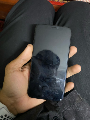 iPhone X 64G 46$