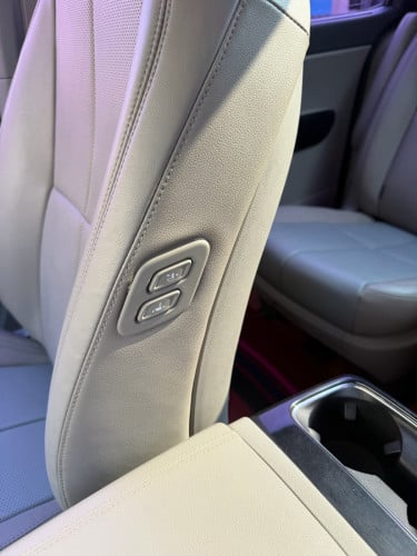 Kia Carnival 2017 Full Option 5ប៊ូតុងពេញ