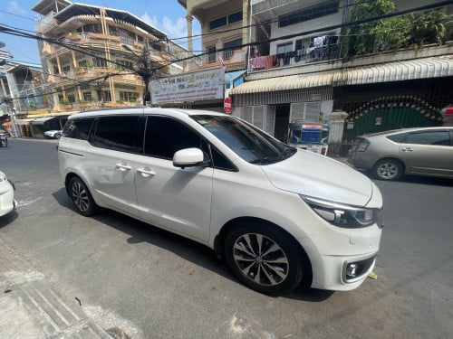Kia Carnival 2018 full option ឡានខ្លាញ់គោ 8មុឺនគីឡូសុីន ម្ចាស់ដើមទី1