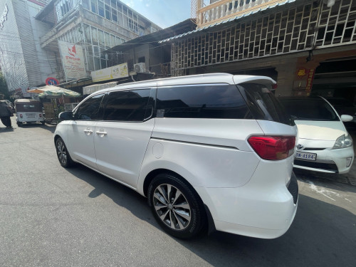 Kia Carnival 2018 full option ឡានខ្លាញ់គោ 8មុឺនគីឡូសុីន ម្ចាស់ដើមទី1