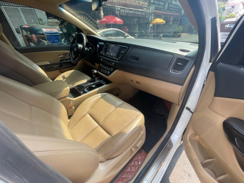 Kia Carnival 2018 full option ឡានខ្លាញ់គោ 8មុឺនគីឡូសុីន ម្ចាស់ដើមទី1