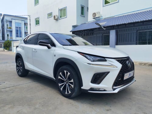Lexus Nx200t 2015 Up 2018 F-sport P2 គុជបួន ប៊ូតុងចុច5 ឡេីង